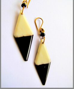 Boucles d'oreilles en forme de diamant africain