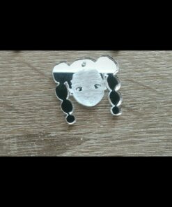Little girl long hair 3 "in silver mirror