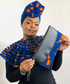 Cape, pochette & pagne pour un attache foulard tout en wax